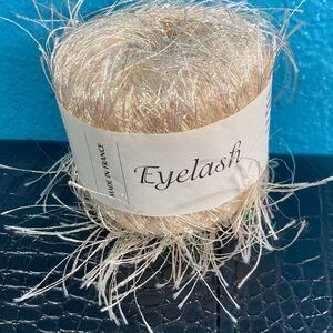 NWT Eyelash Metallic Yarn 30g MADE IN FRANCE - DYE LOT COLOR 05